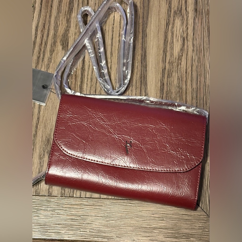 Simply Vera Vera Wang Signature Mini Crossbody Bag